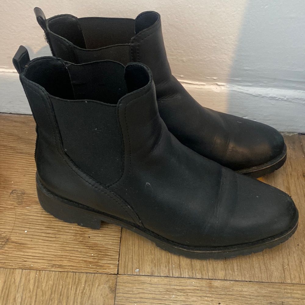Sam Edelman Chelsea Boots
